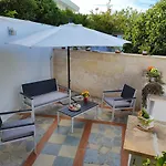 Bed & Breakfast Villino Tronchetto Bianco 4*