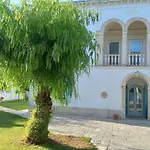 Villino Tronchetto Bianco Bed & Breakfast 4*