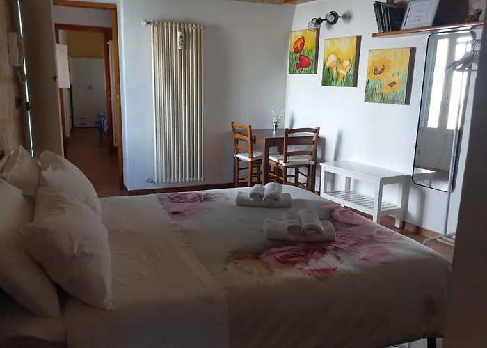 Bed and Breakfast Villino Tronchetto Bianco
