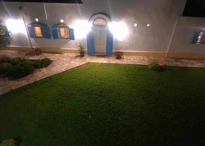 Villino Tronchetto Bianco 4*